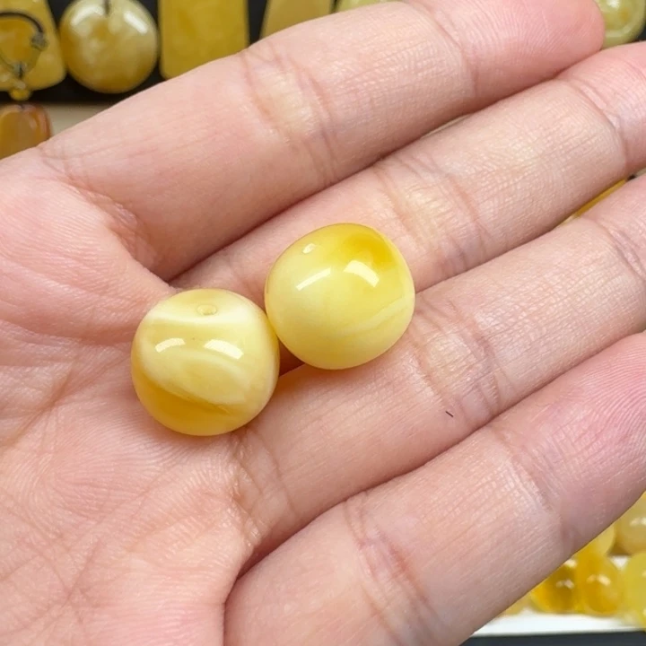 不***呀蜜蜡未镶嵌珠宝奇石