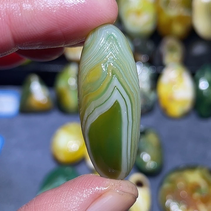 玛瑙/玉髓未镶嵌珠宝奇石