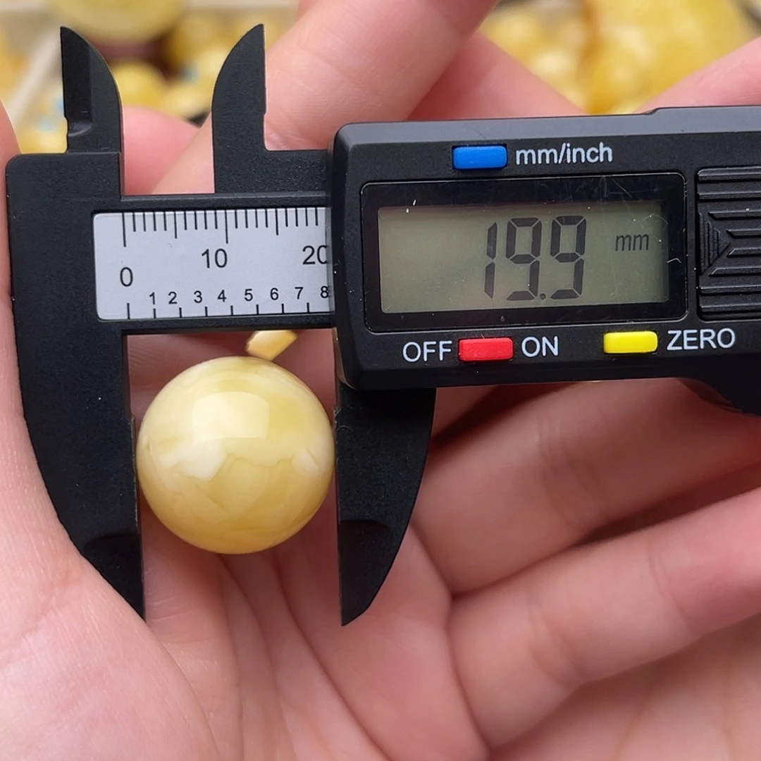 琥珀未镶嵌裸石蜜蜡圆珠梦