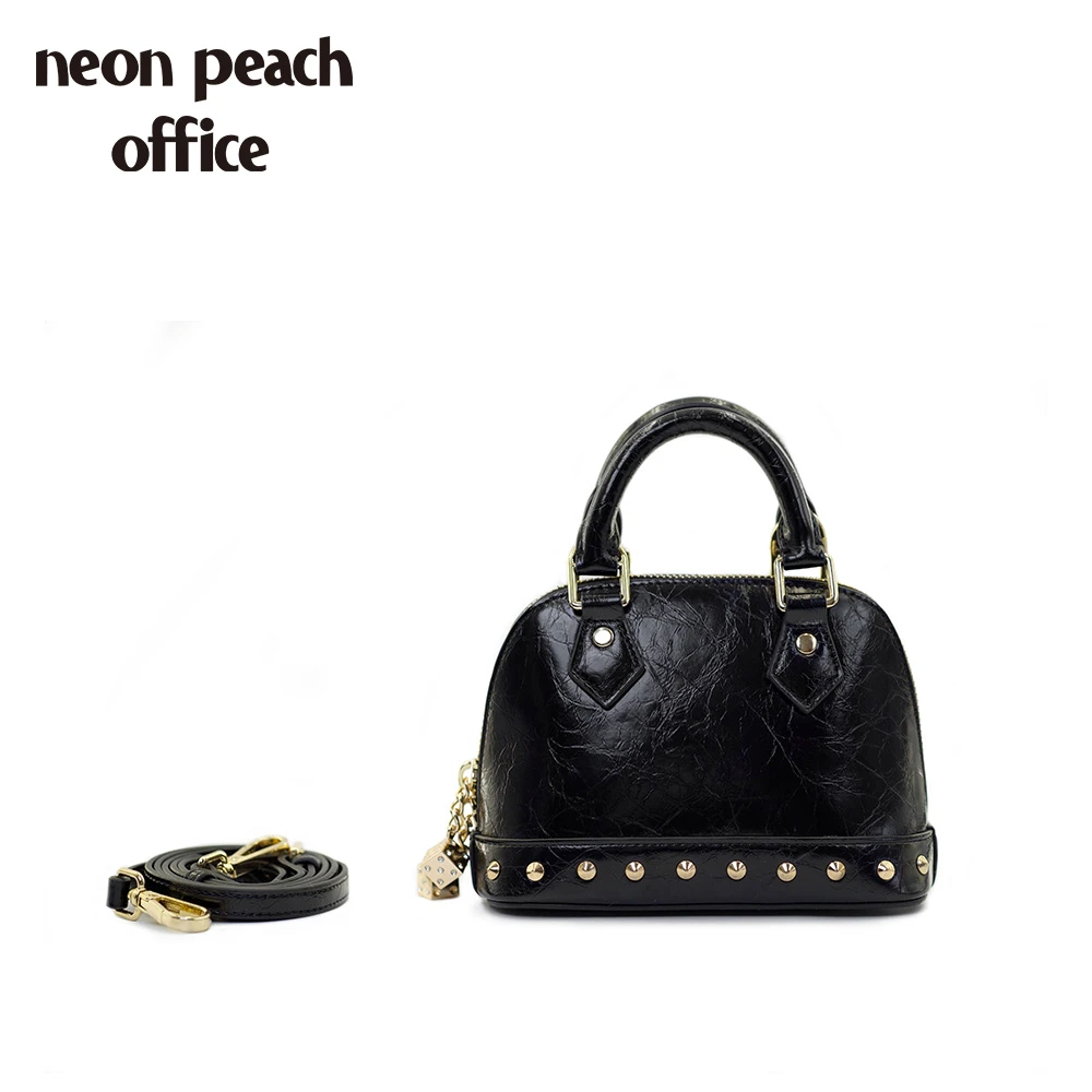 NEONPEACHOFFICE霓桃原创设计小众铆钉高级油蜡黑色贝壳包