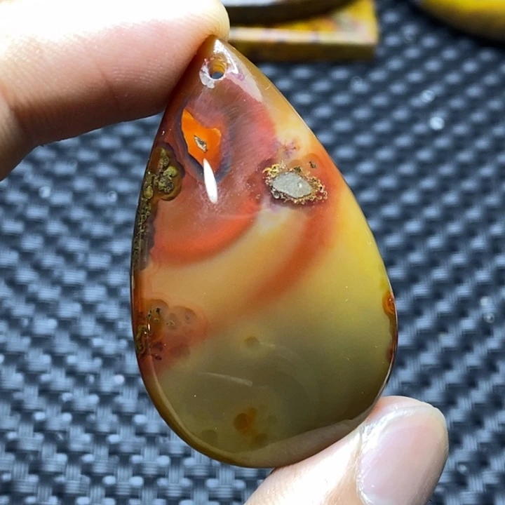 玛瑙/玉髓颈饰未镶嵌呵***呵