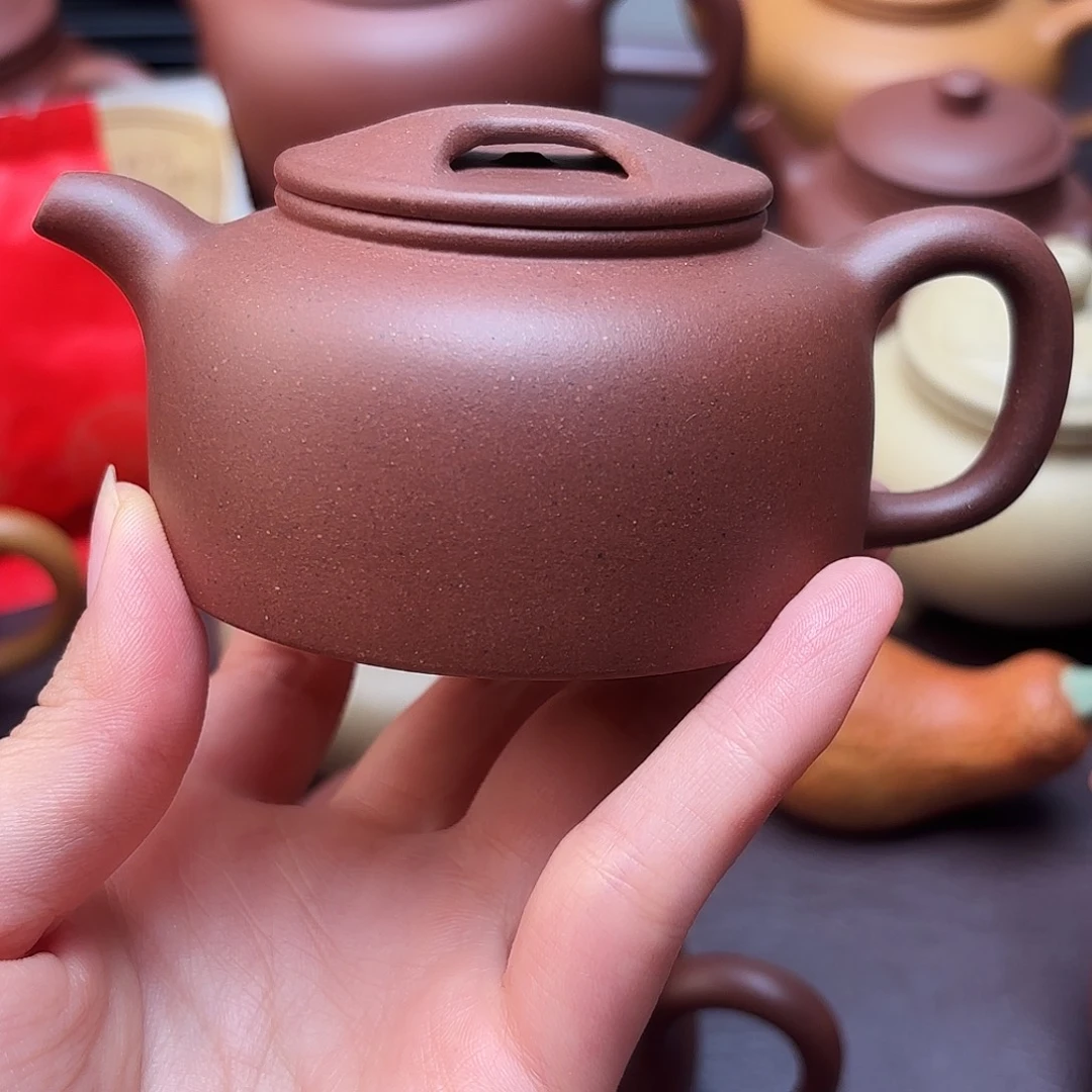莓***8紫砂茶壶特练紫泥   牛盖  130微微瑕