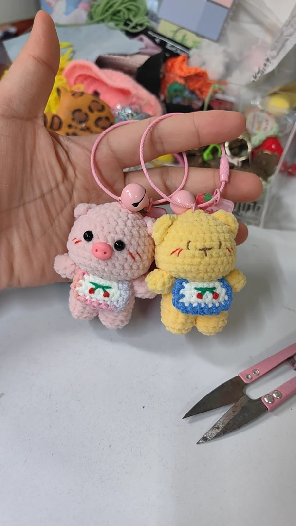 迷你钩织小熊小猪福利款直播拍随机发