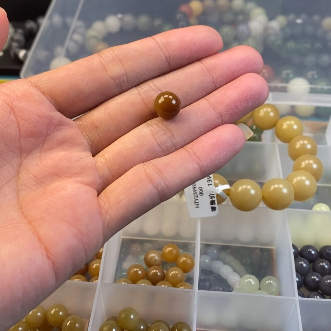 和田玉手串未镶嵌许*猴卡10且末糖单珠