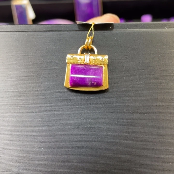 苏纪石（舒俱来）颈饰18K金镶嵌