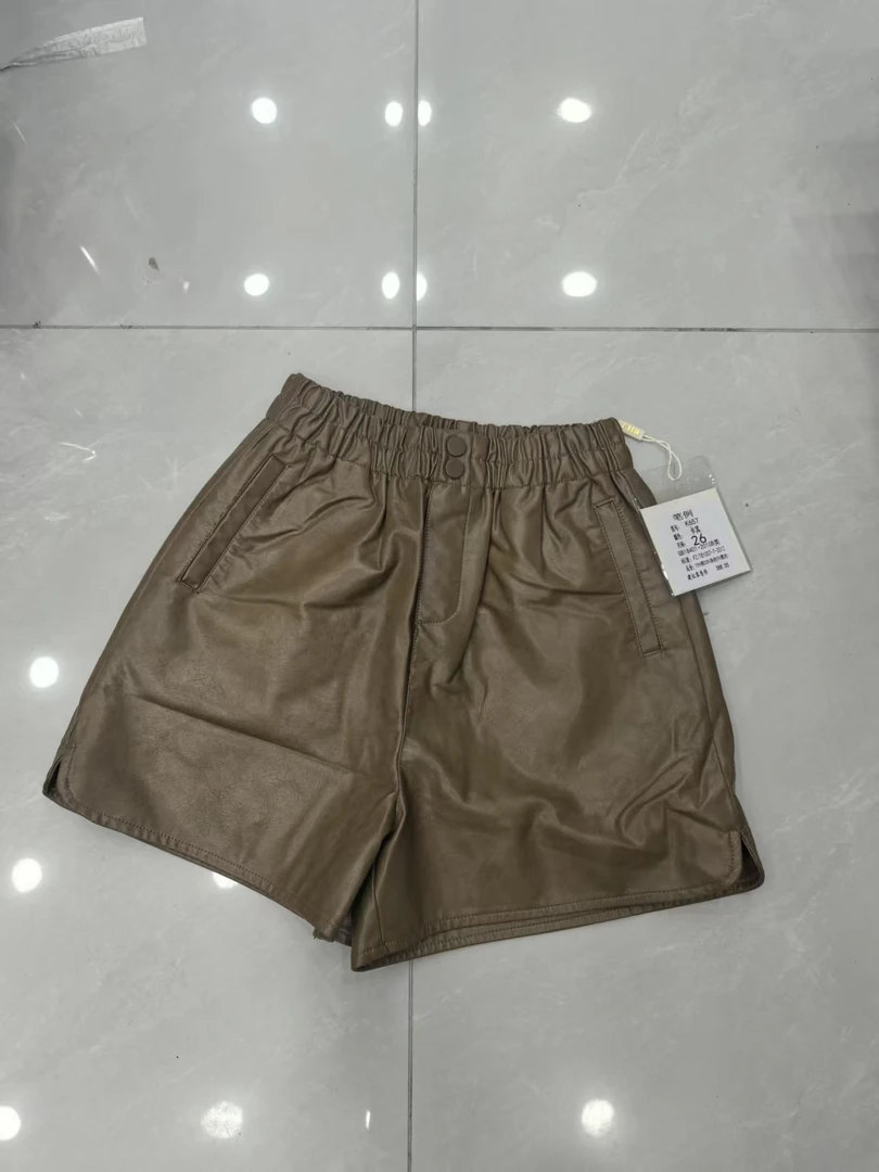 精品韩版皮短裤657