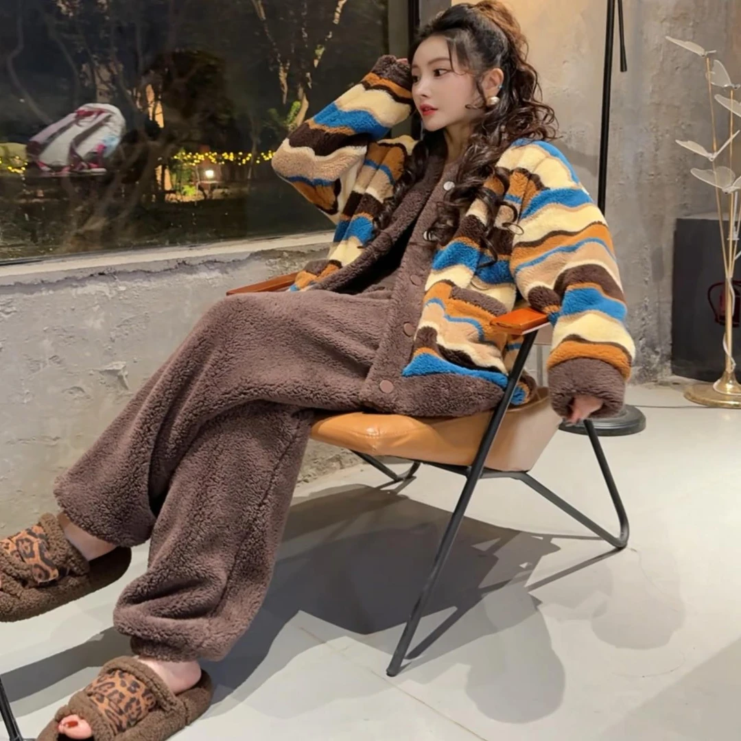 睡衣女秋冬款冬季珊瑚绒家居服法兰绒加厚款冬天大码加绒保暖套装