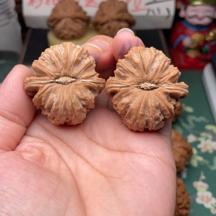 【闪购商品】把件文玩核桃P***S38白狮子