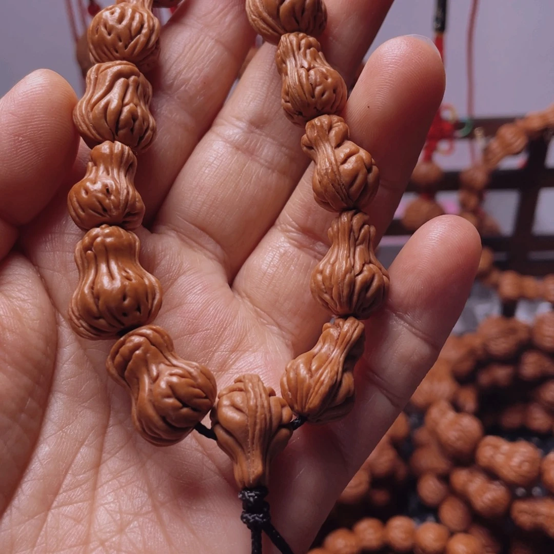 木质类龙纹桃枭手串