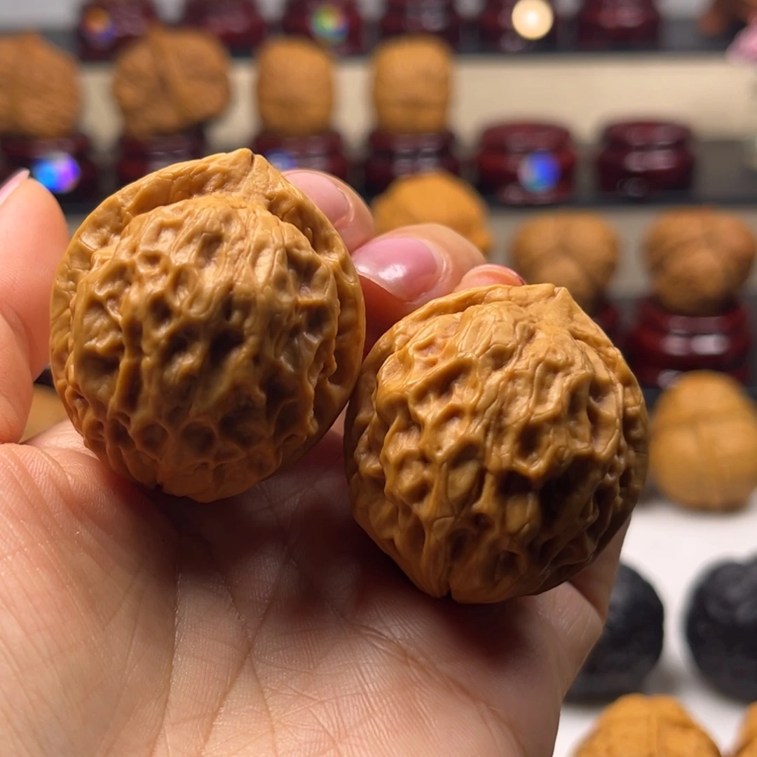 吊坠文玩核桃玲珑绣球W