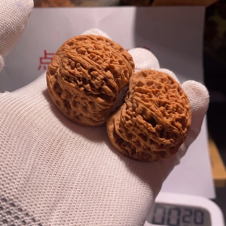 吊坠文玩核桃?****啦南疆石