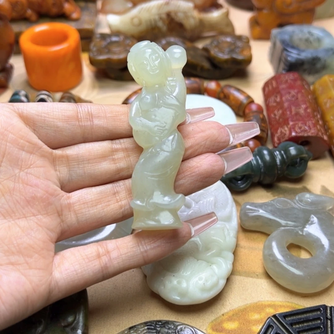 【闪购商品】蛇纹石玉颈饰未镶嵌