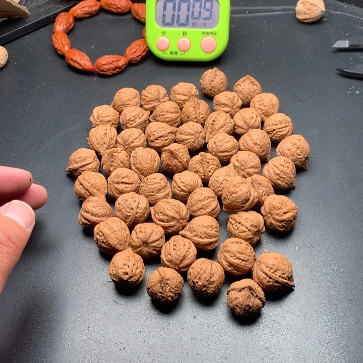 文玩核桃吊坠核**斋野生精品小核桃散籽
