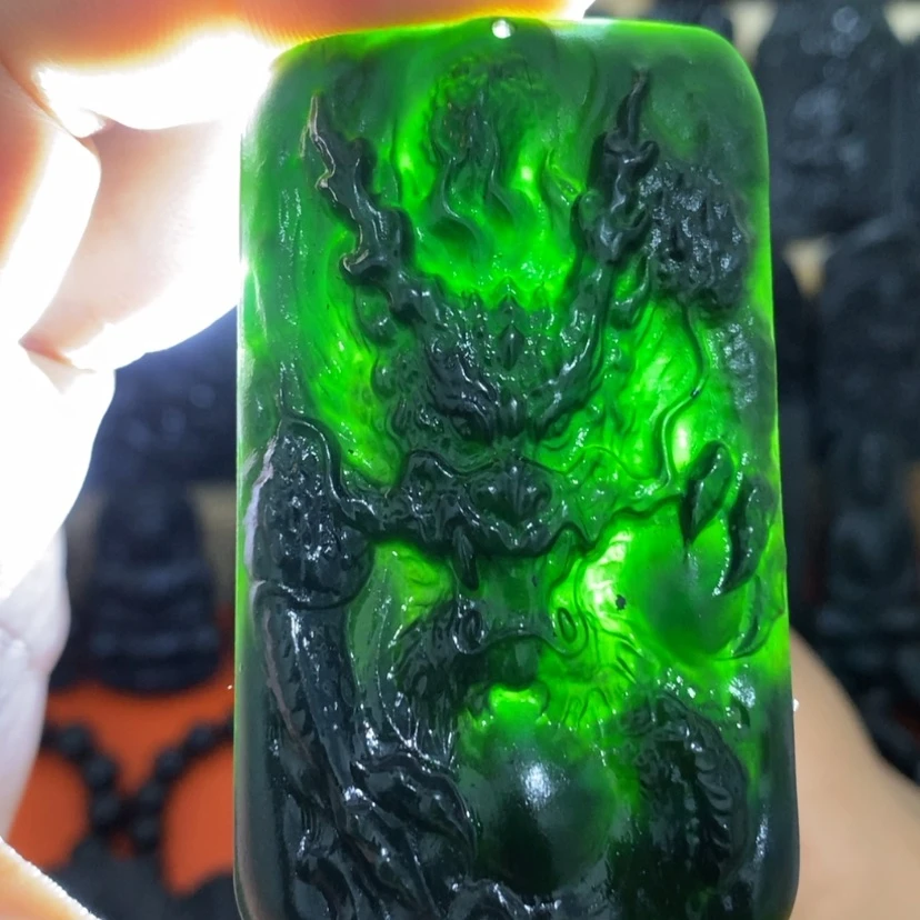 【闪购商品】未镶嵌蛇纹石玉颈饰