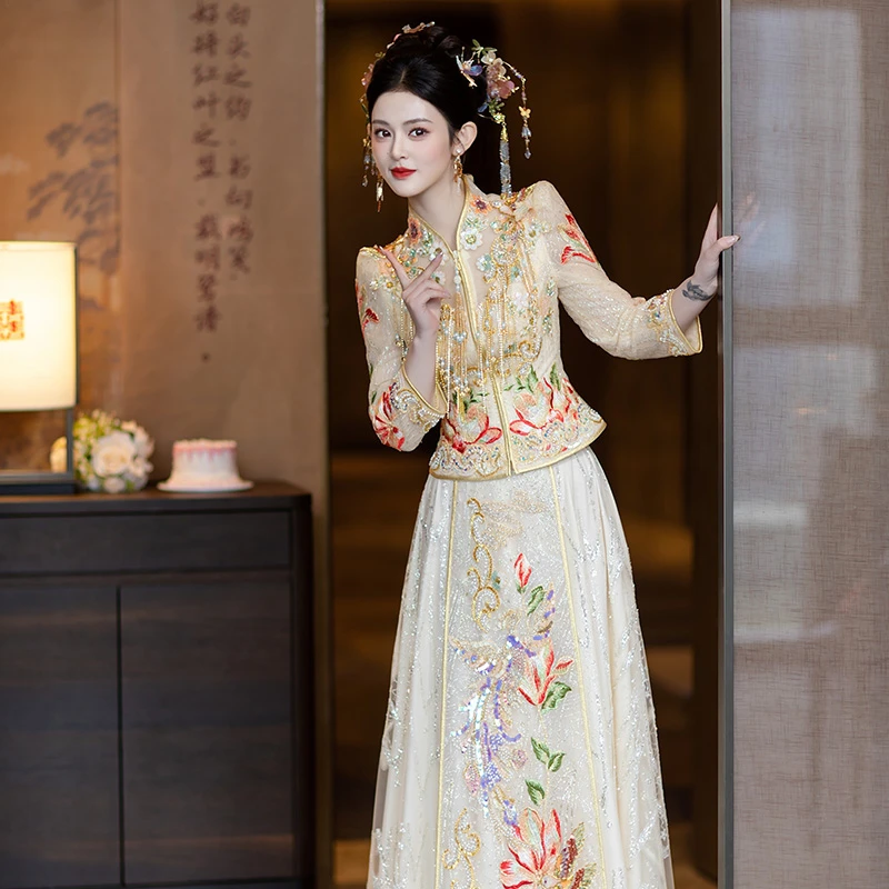 2025新款香槟色秀禾服婚服结婚中式新娘婚纱显瘦重工出阁服敬酒服
