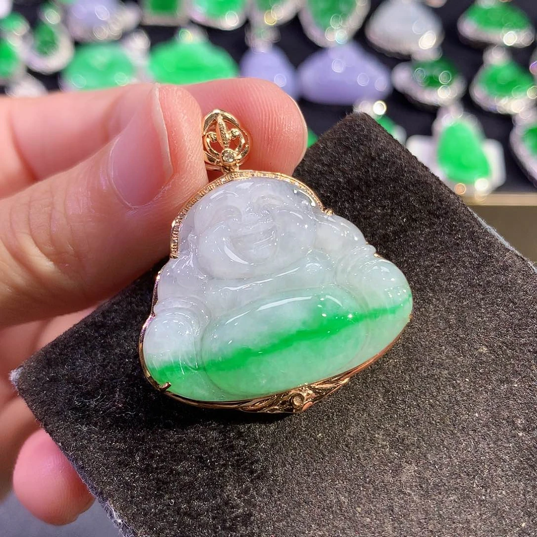 翡翠18K金镶嵌吊坠(赠链)