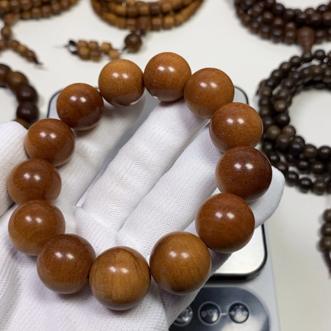 崇***丘檀香木老山檀香1.8沉水奶香