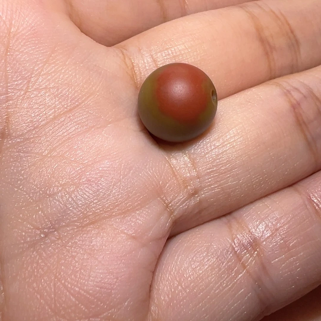 南红玛瑙珠宝奇石未镶嵌包浆圆珠11.9