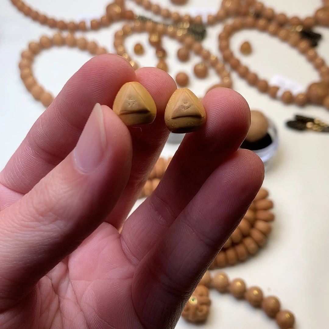 丨***山吊坠凤眼菩提龙眼佛塔