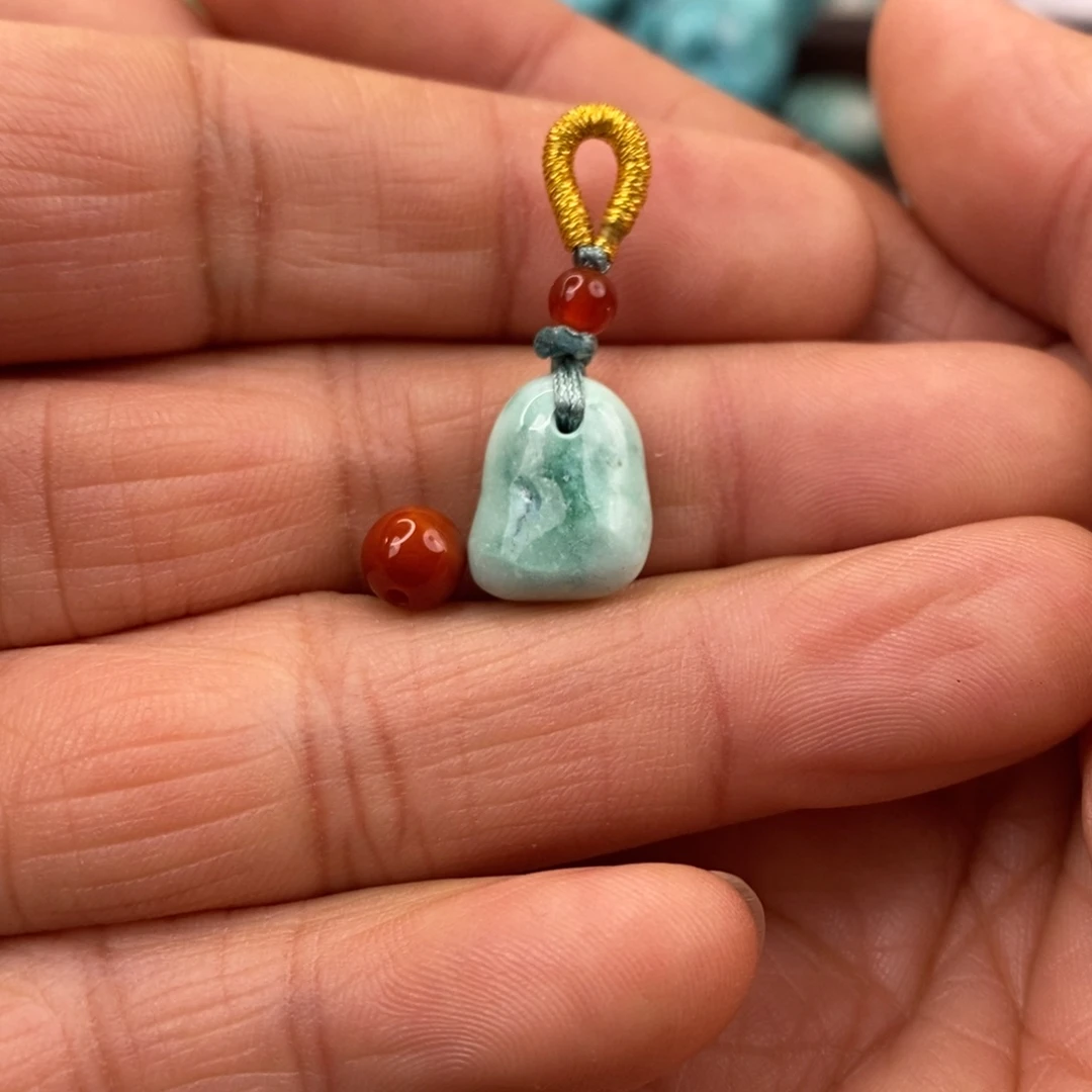 南红玛瑙未镶嵌珠宝奇石