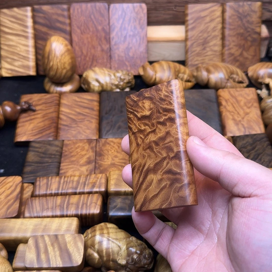 金丝楠吉**鸭金丝楠木平安无事牌