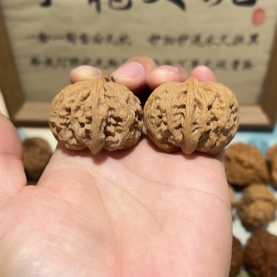 81号文玩核桃40尺苹果园