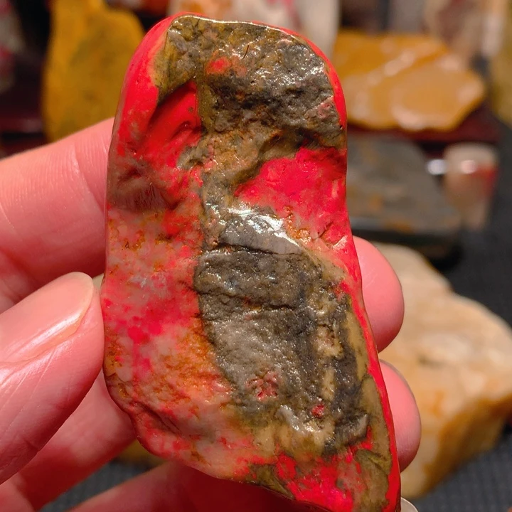 昌化石昌化田黄鸡血石