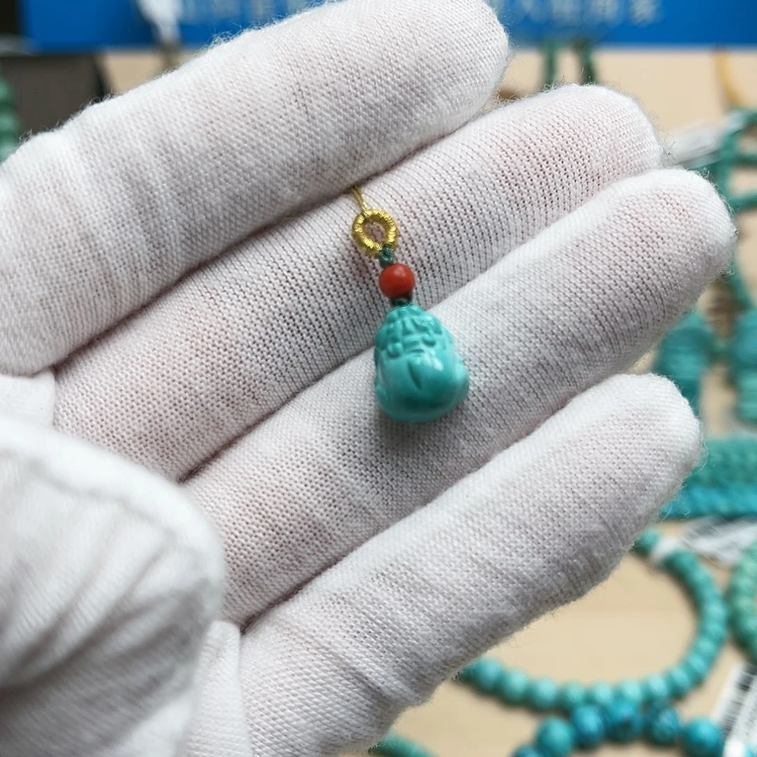 绿松石雕刻未镶嵌