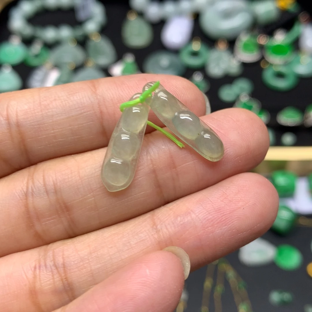 吊坠(不含链)未镶嵌翡翠有纹裂