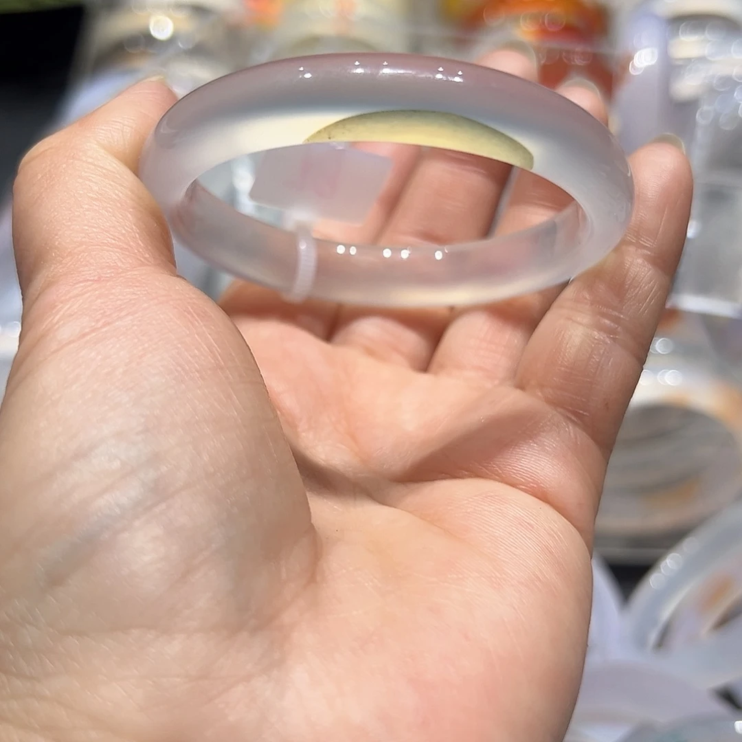 七***喜玛瑙/玉髓未镶嵌手镯