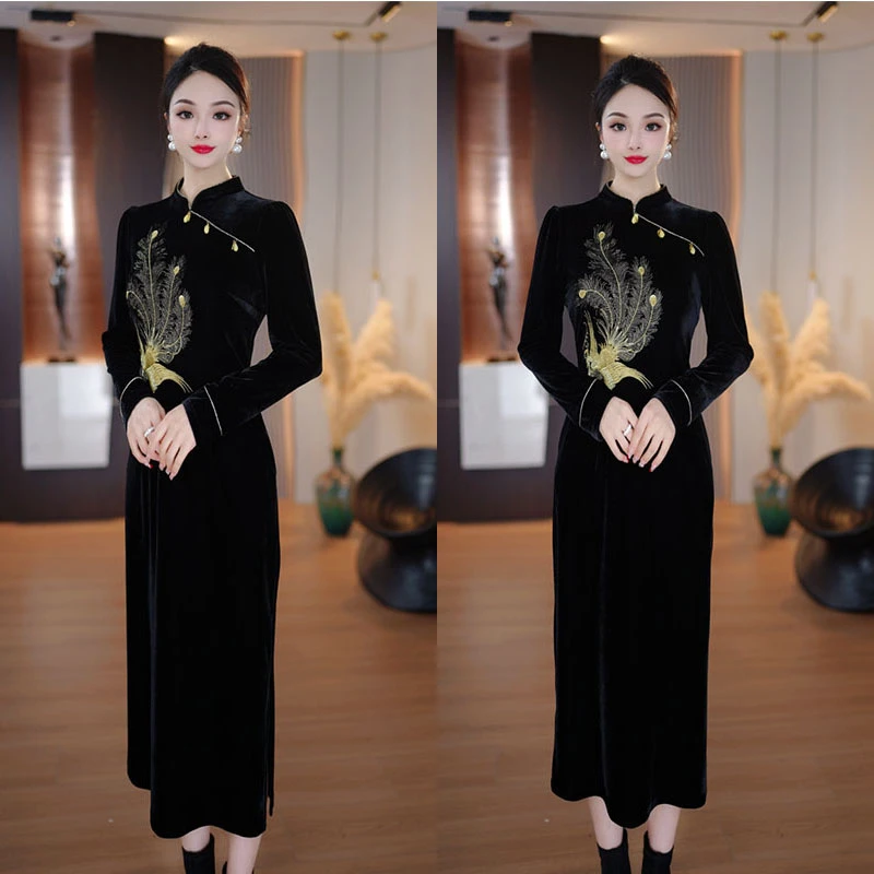 2025年日常新中式重工冬季连衣裙新春收腰气质大方绒轻奢连衣裙