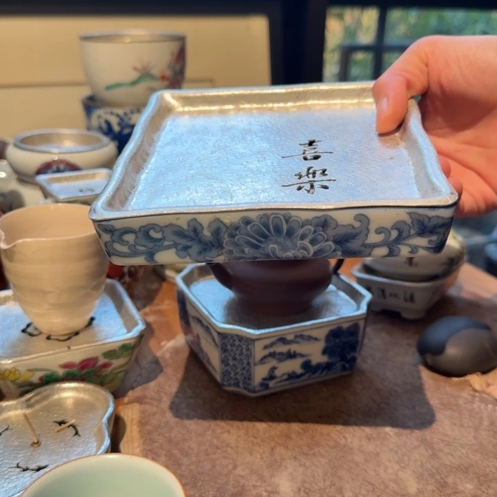 壶承天的作品是由一个人