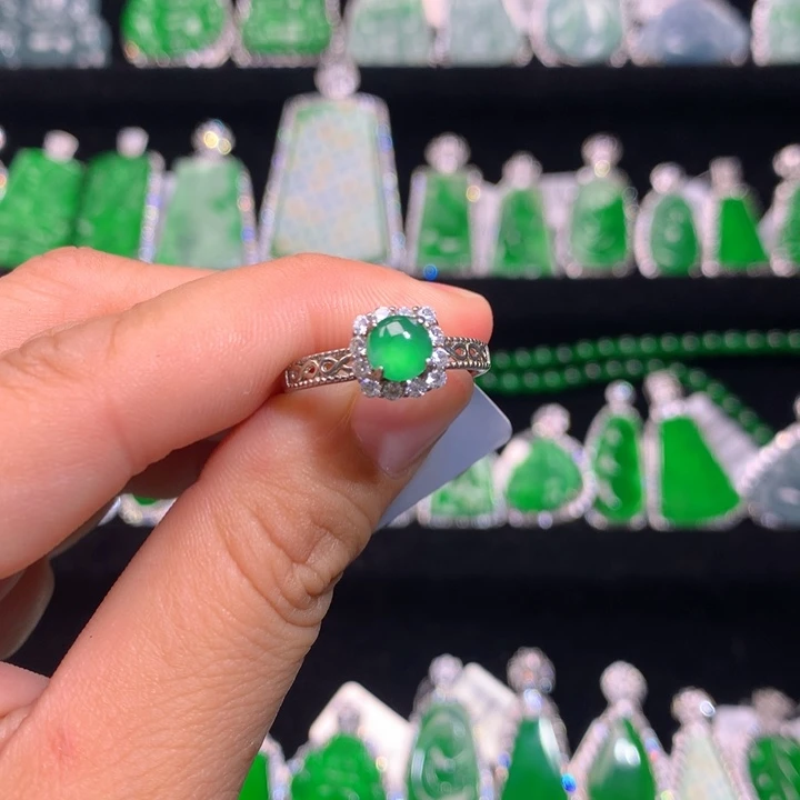 【闪购商品】颈饰银S925镶嵌翡翠天然翡翠