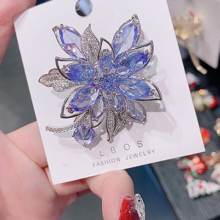 锆石铜合金彩色花朵胸针 紫色