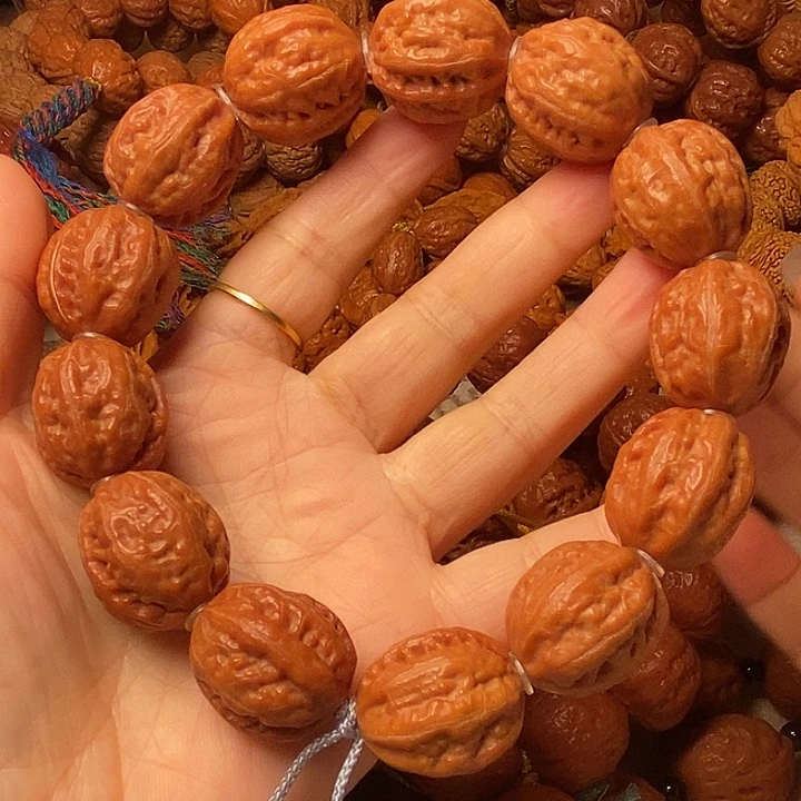 文玩核桃手串八棱