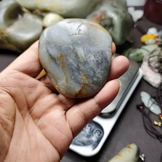 和田玉（糖玉）未镶嵌挂件