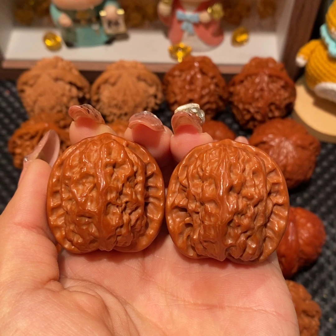 桃核吊坠35.5野狼0847