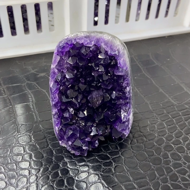 未镶嵌珠宝半成品水晶