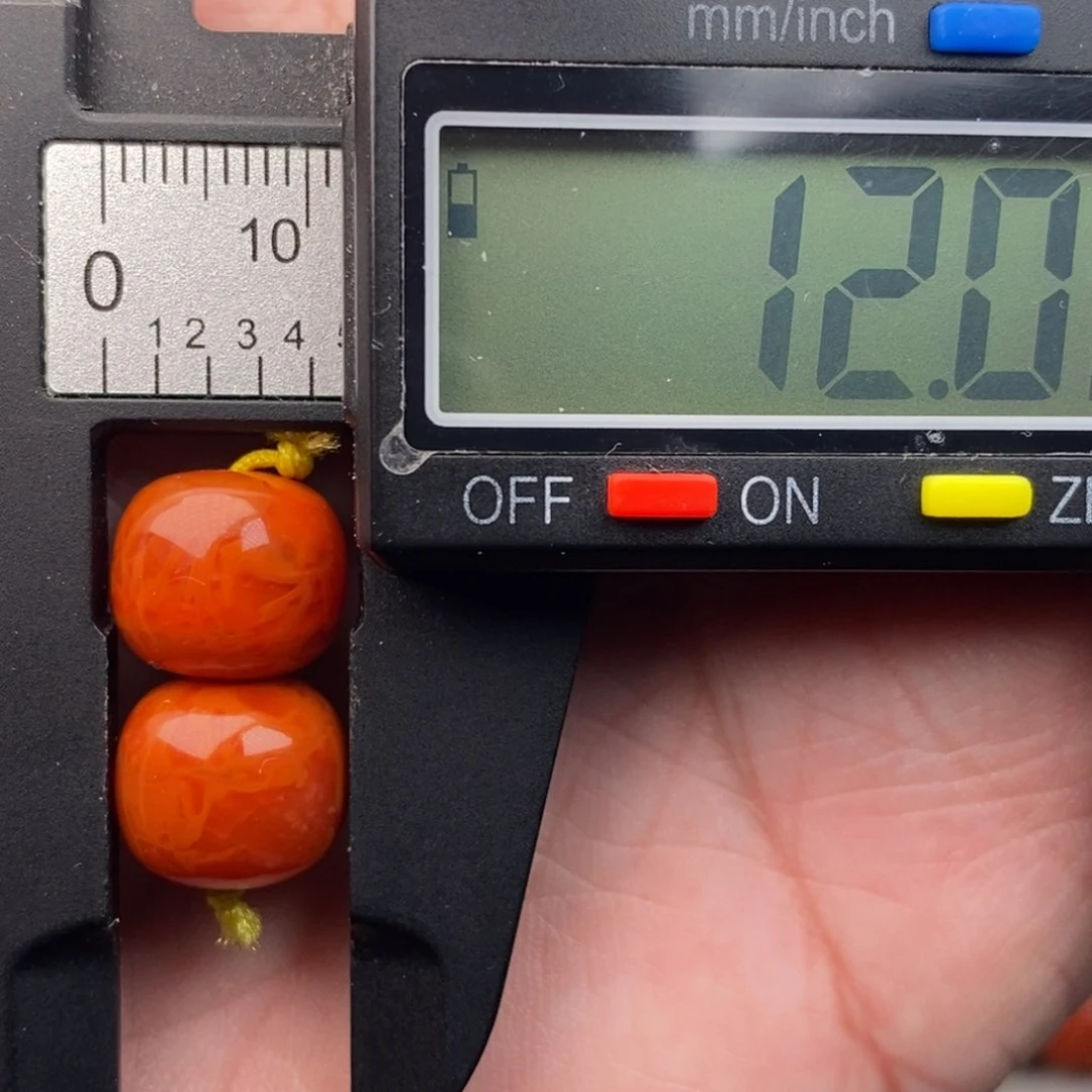 南红玛瑙配饰未镶嵌有瑕疵