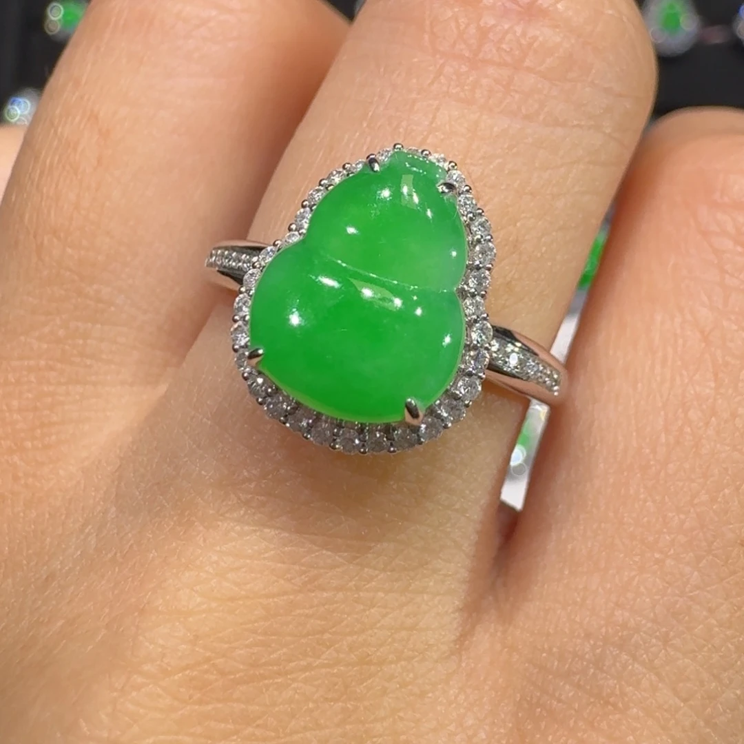 翡翠18K金镶嵌戒指收到货48小时鉴赏期