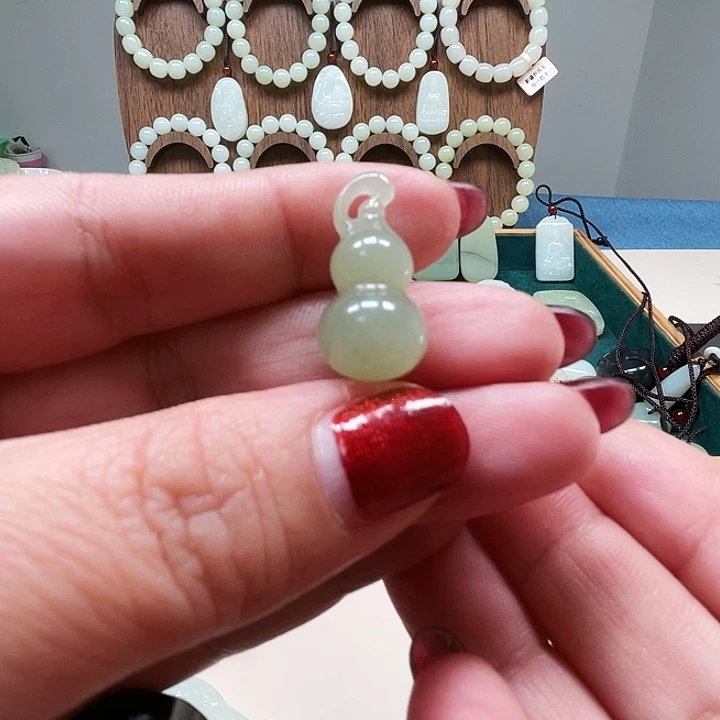 和田玉（糖玉）未镶嵌珠宝半成品