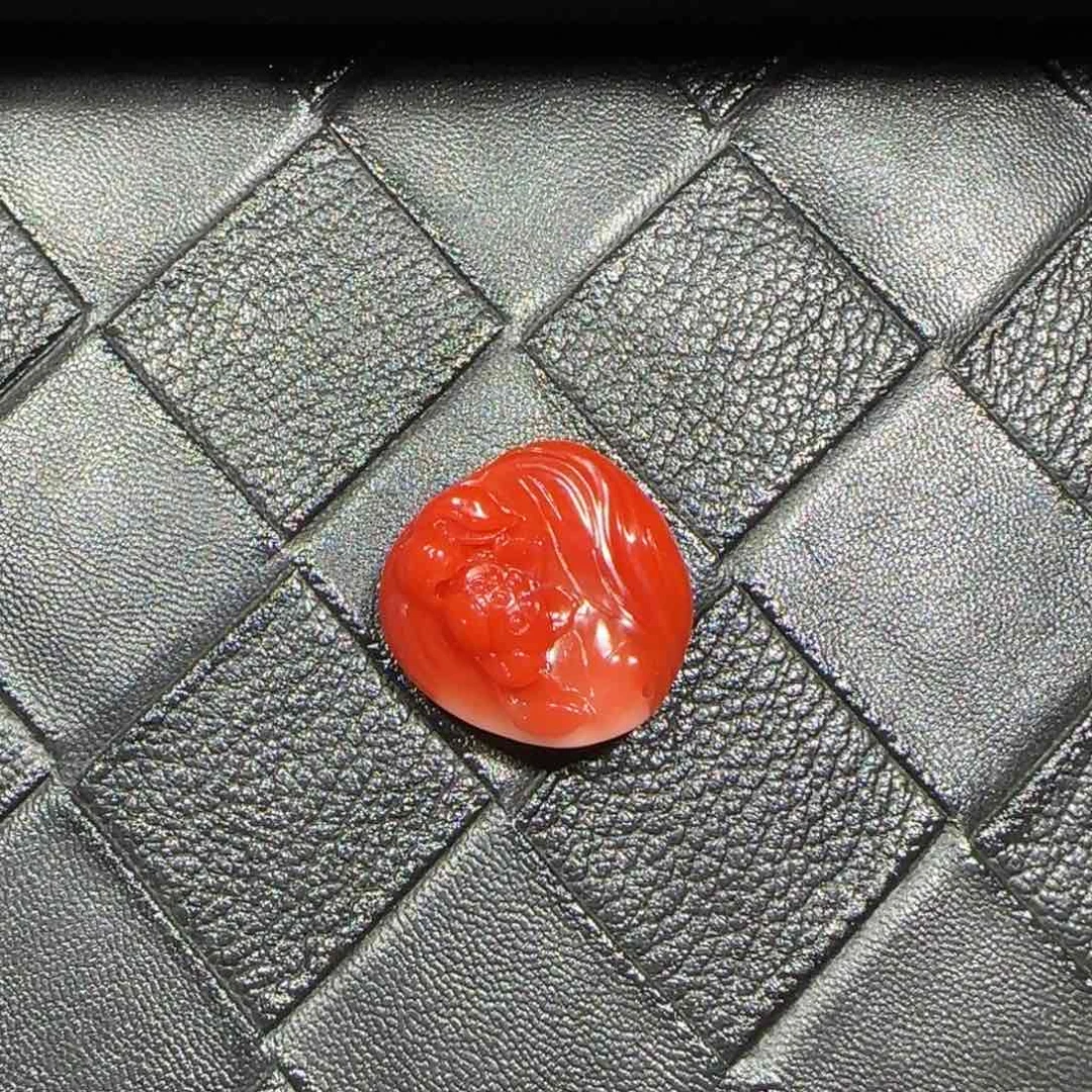 南红玛瑙未镶嵌把件