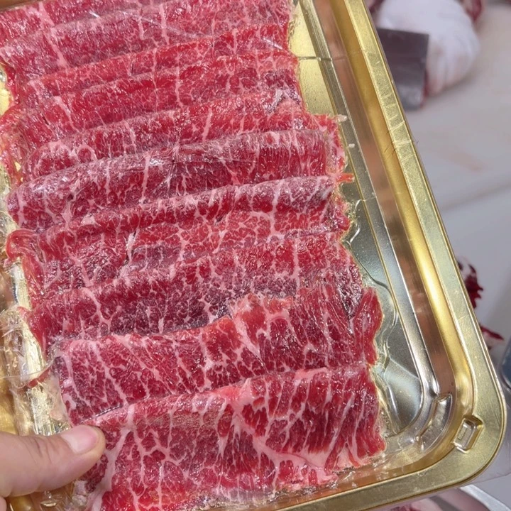 180天中国大陆M8谷饲的牛羽下