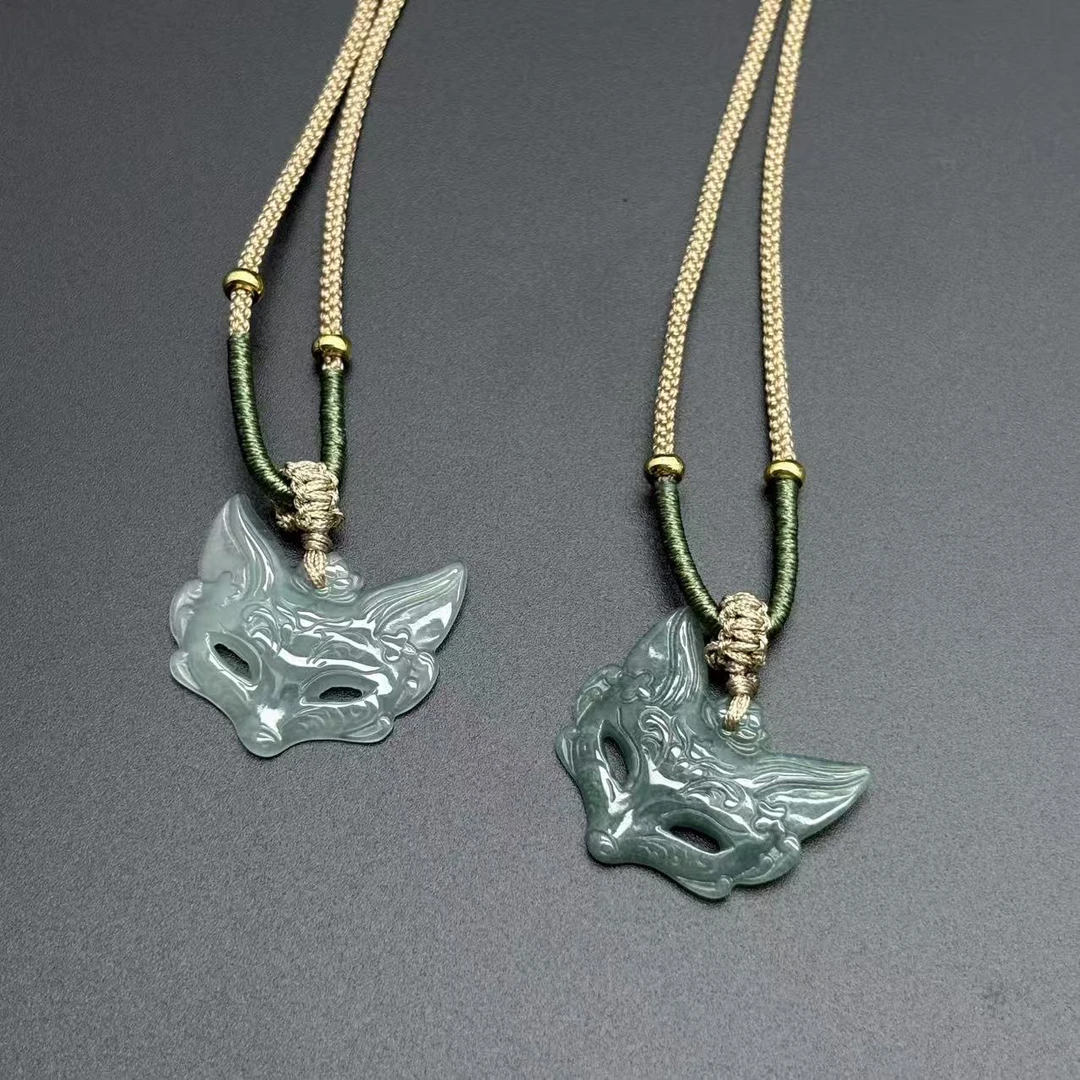 蓝水·翡翠雕刻狐狸/吊坠/带绳