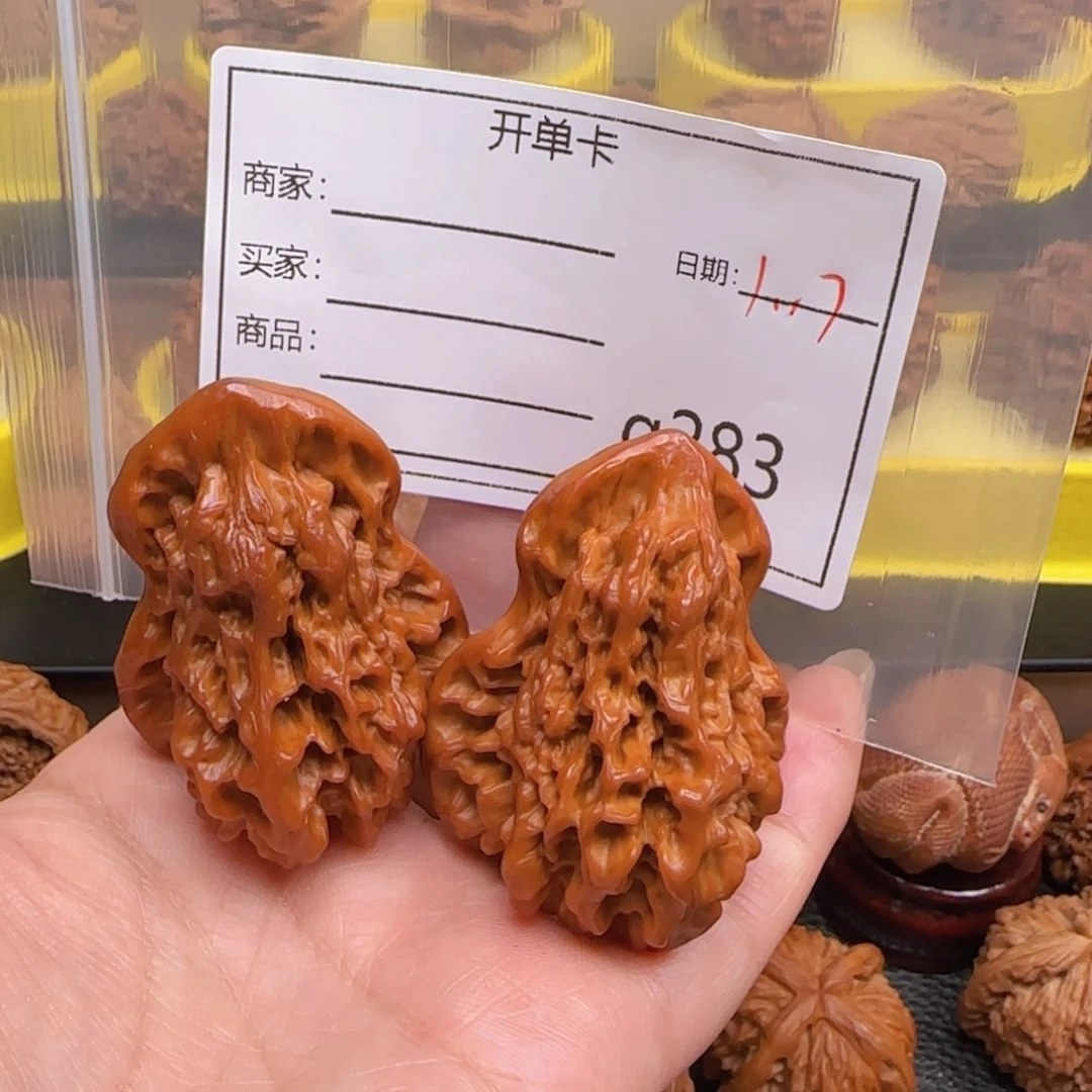 猴头核桃把件侠***？文玩