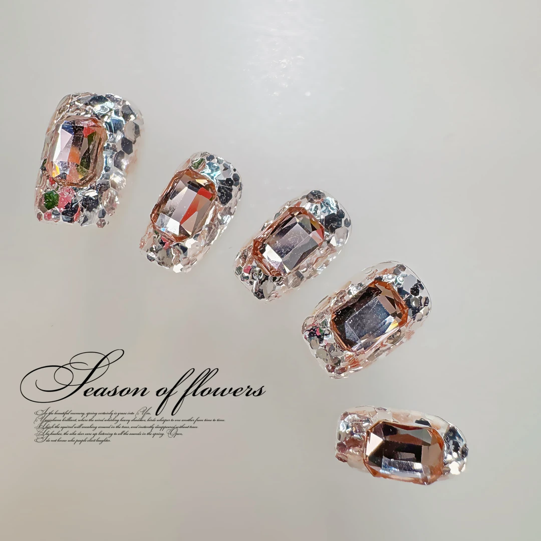 【珠光宝气】显白爆闪银色纯手工短款穿戴甲网红爆款可拆卸美甲贴