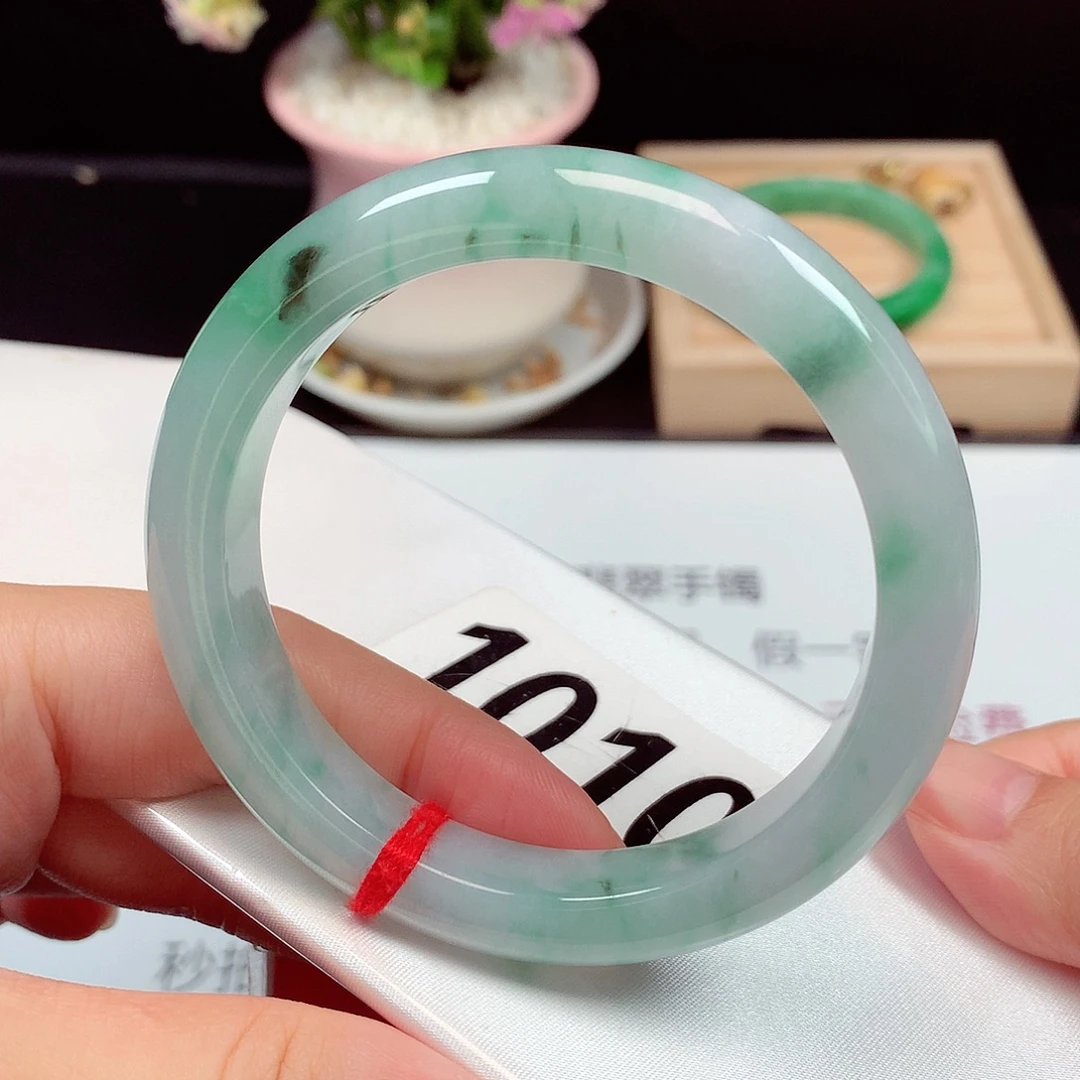 翡翠未镶嵌手镯1010