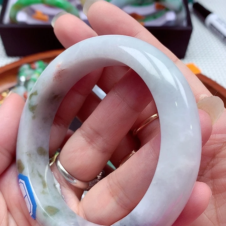 未镶嵌手镯翡翠翡翠