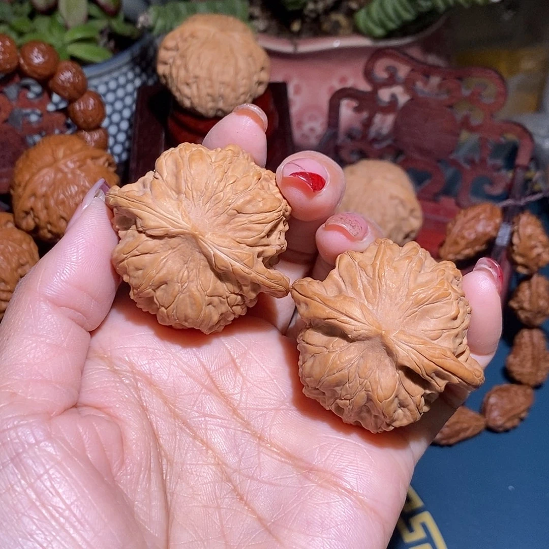 文玩核桃把件45.5沙地磨