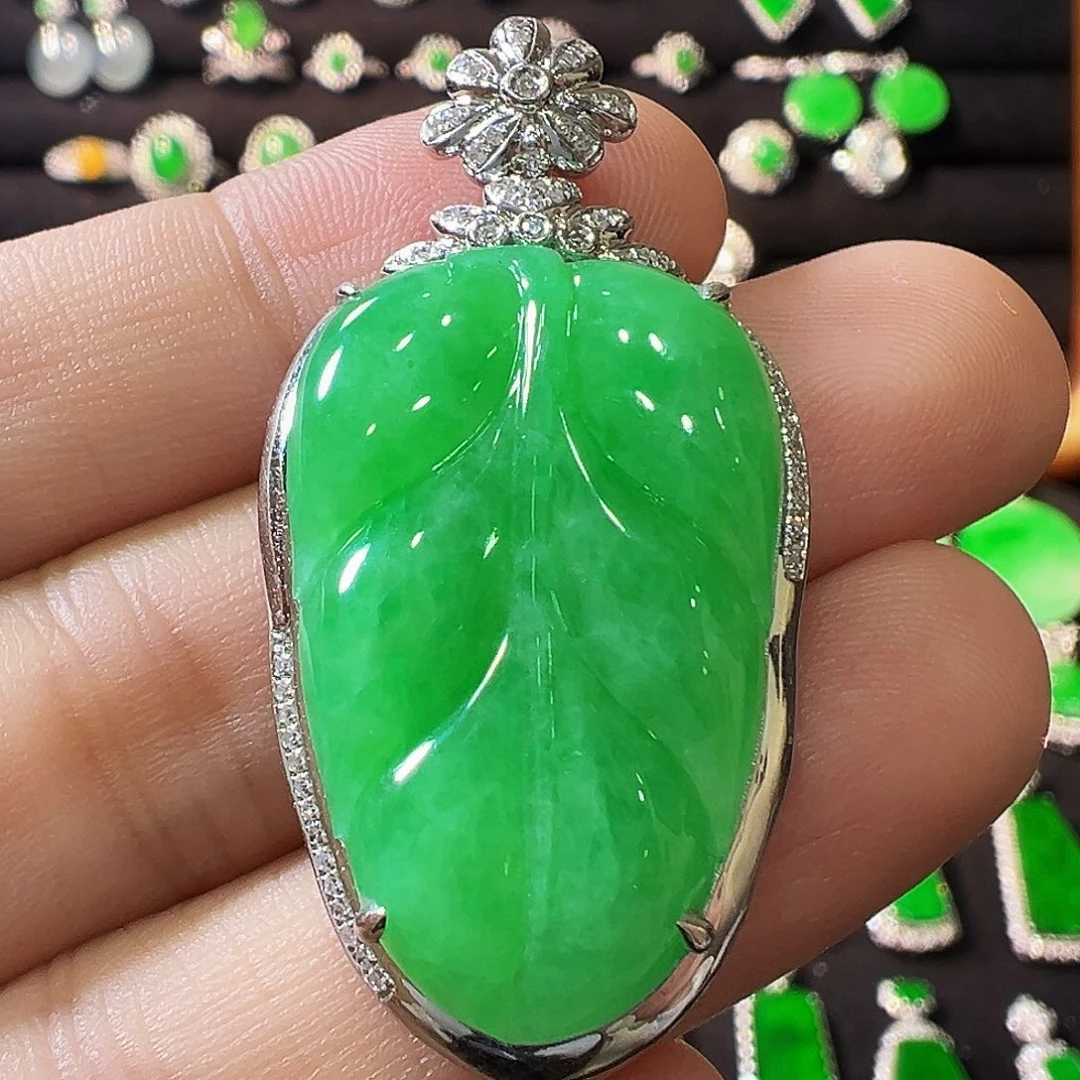 吊坠(不含链)18K金镶嵌翡翠